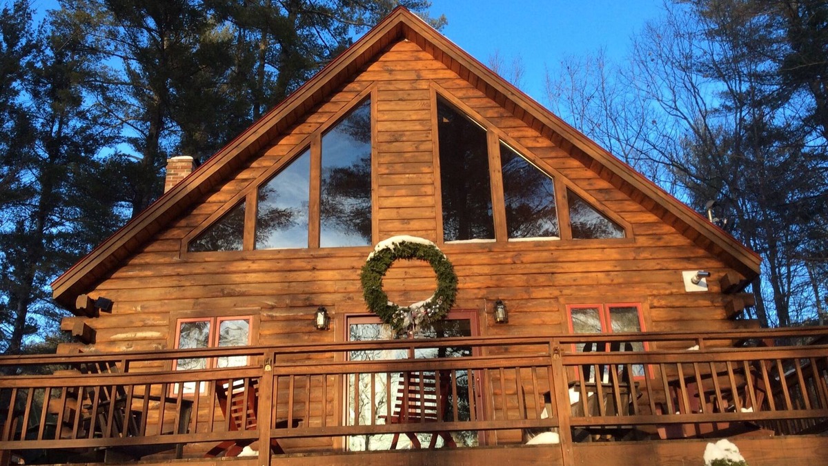 Rumford Point Cabin | Mountain retreat 15 mins from Sunday River kayak,hike,bike,golf, swim,ski