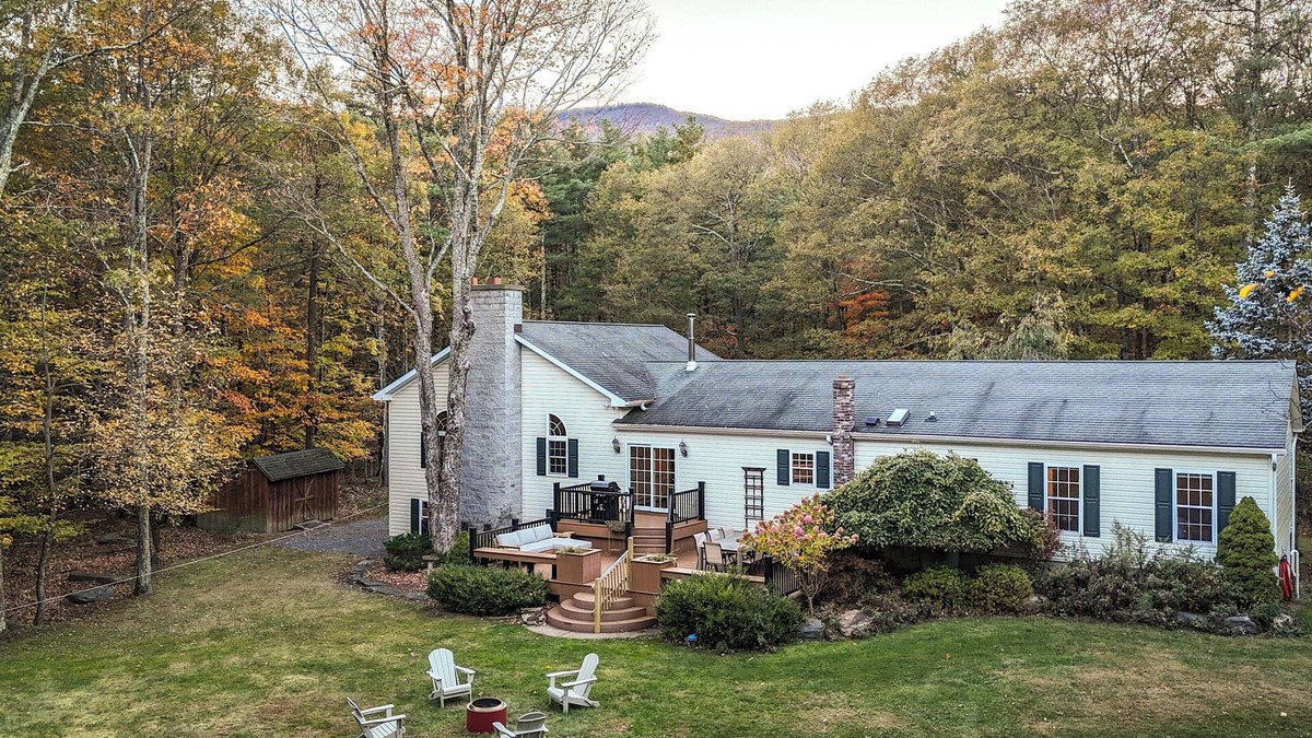 Round Top House | Mountain retreat in heart of the Catskills