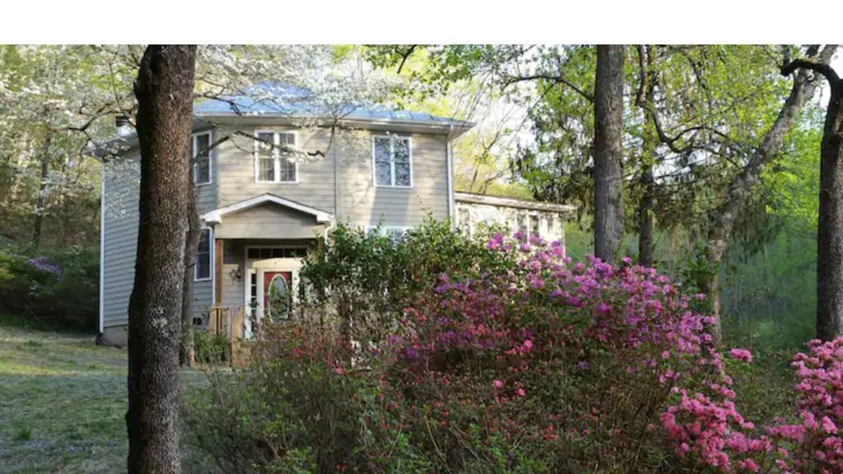 Lovingston House | Mountain retreat near Wintergreen, UVA, and Liberty University
