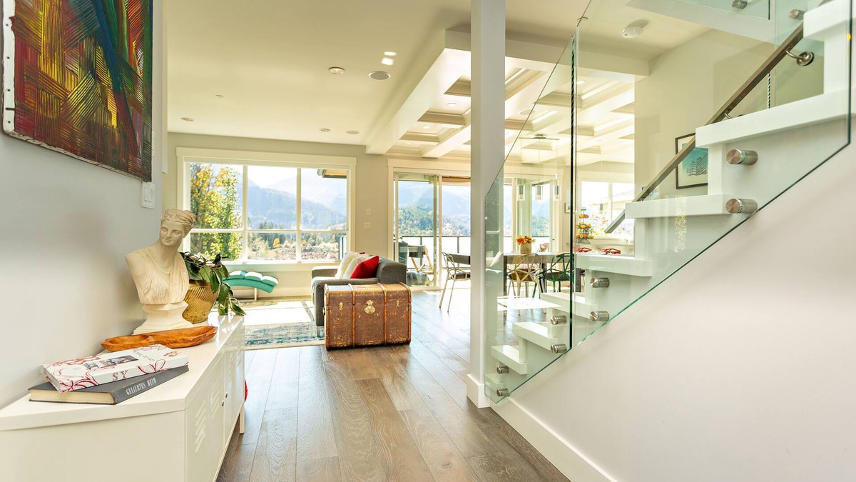Garibaldi Highlands House | Mountain Serenity Meets Luxury