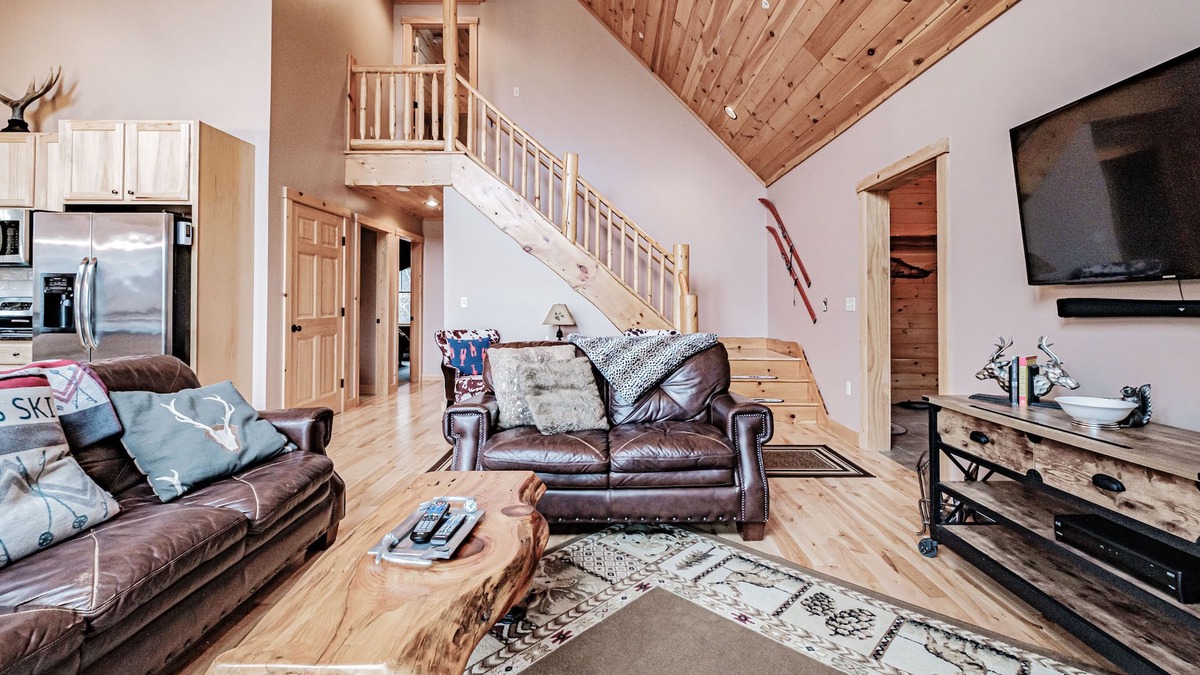 Sunday River Area Ski Chalet | Mountain side house off of the Sunday River Road