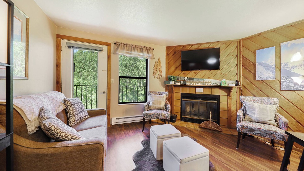 Brian Head Apartment | Mountain Studio With Hot Tub, Sauna, and Indoor Heated Pool