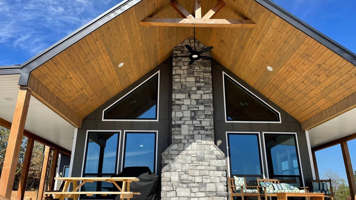 Tuskahoma Cabin | Mountain Top Cabin for 10 w Incredible Lake Views - Game Room, Firepit, Privacy