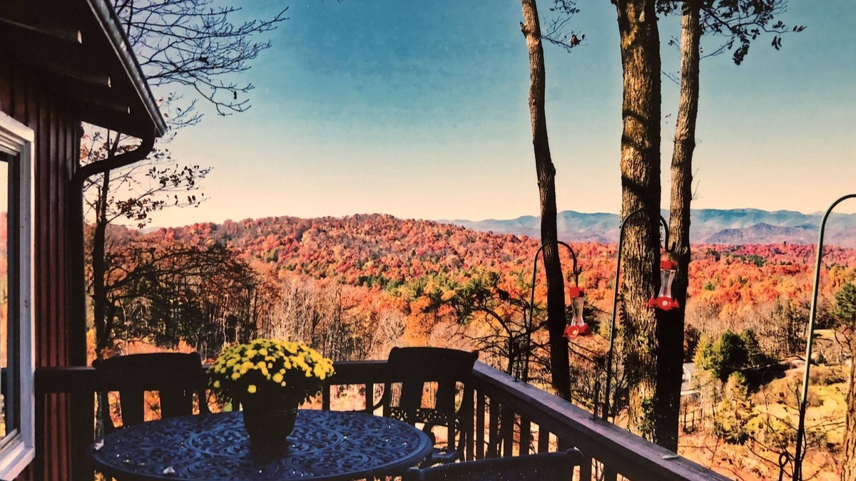 Brevard Cabin | Mountain Top Cabin with Long Range Mountain Views, Near Brevard