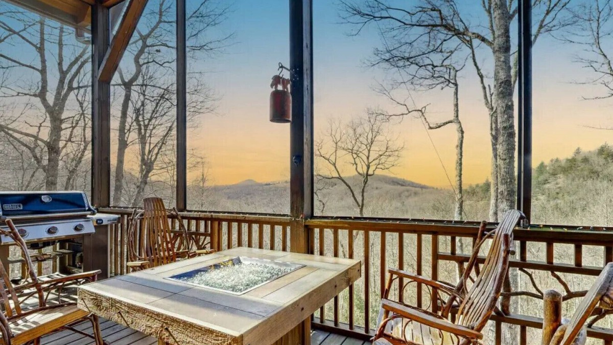 Tuckasegee Cabin | Mountain Top Lodge - stunning mountain views