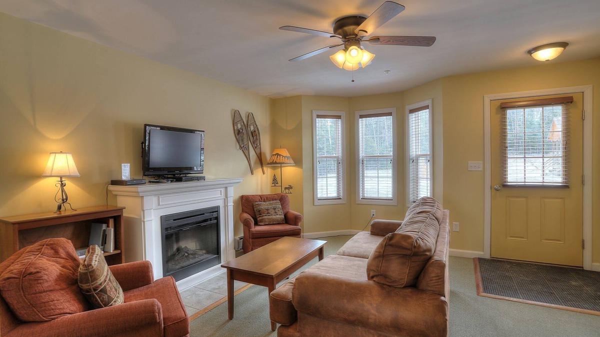 Sandy River Condo | Mountain Brook Condo 150 - Ski in ski out condo at Saddleback