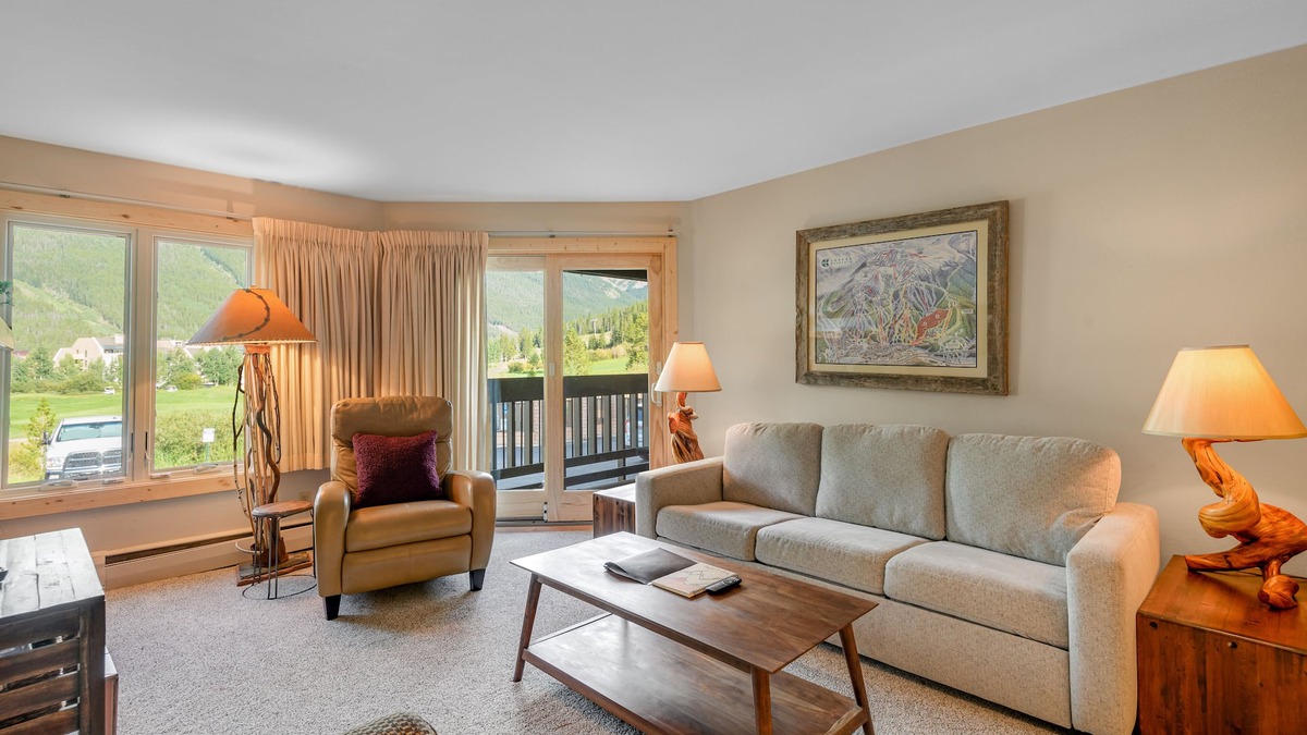 Copper Mountain Village Condo | Mountain view condo w/gas fireplace, shared outdoor pool, and free WiFi