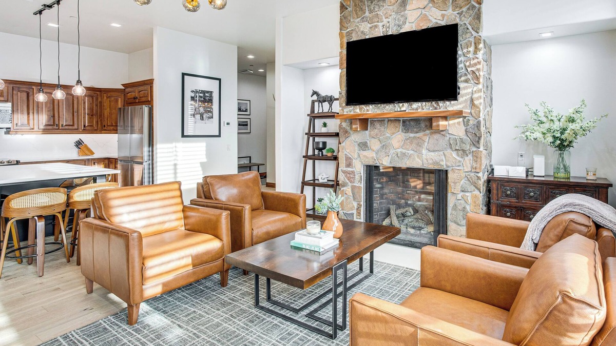 Edwards Condo | Mountain-View Condo in the Heart of Edwards!