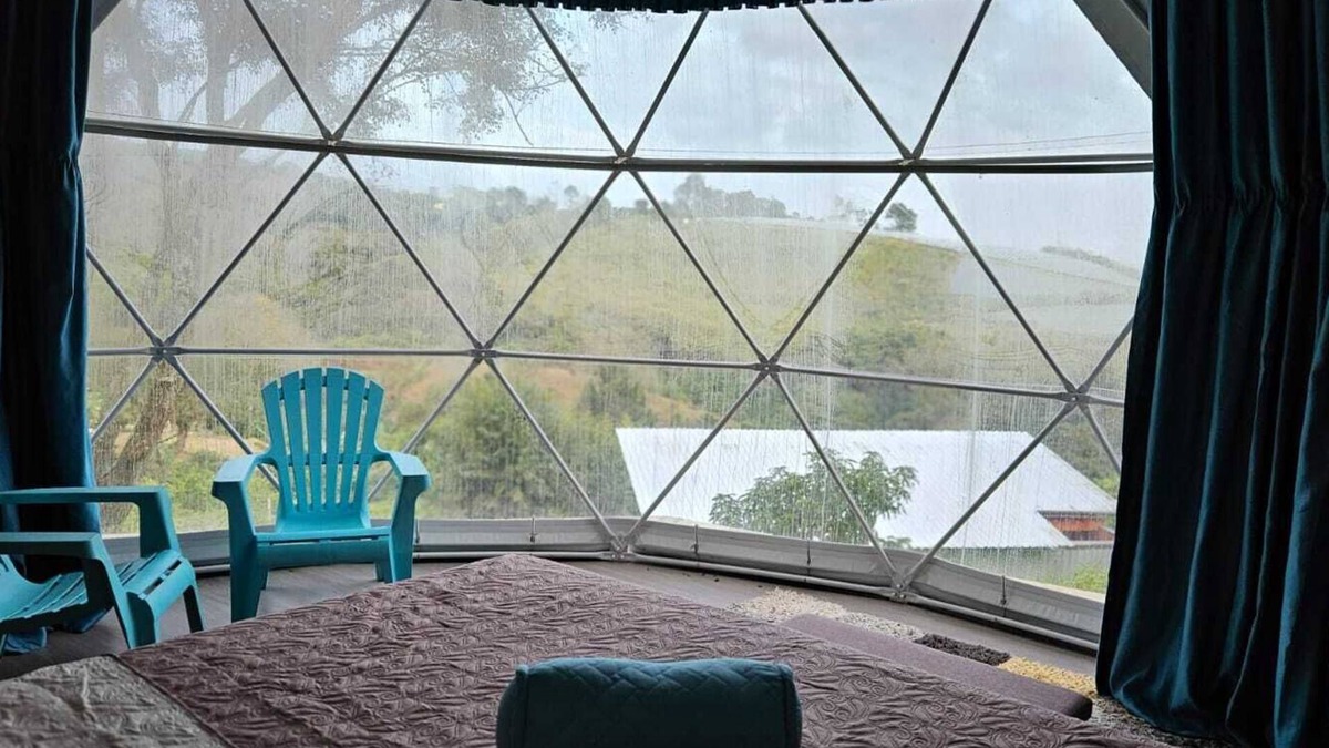 Roble RV Rental | Mountain view dome, pet friendly, trails and near Poas Volcano.