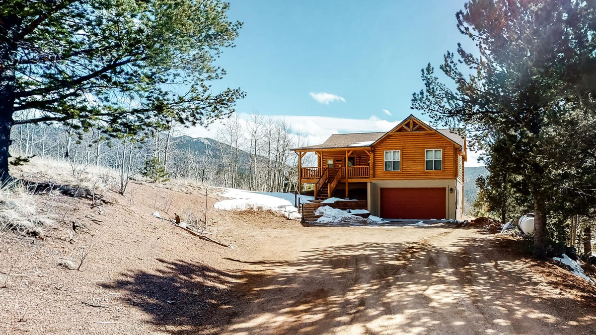 Rainbow Valley Cabin | Mountain-view escape with private hot tub, fireplace, washer/dryer, and deck