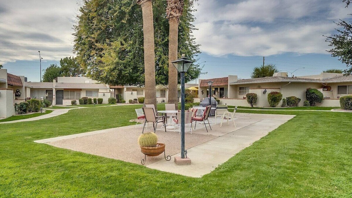 Golden Hills Condo | Mountain View Getaway - Perfect couples escape