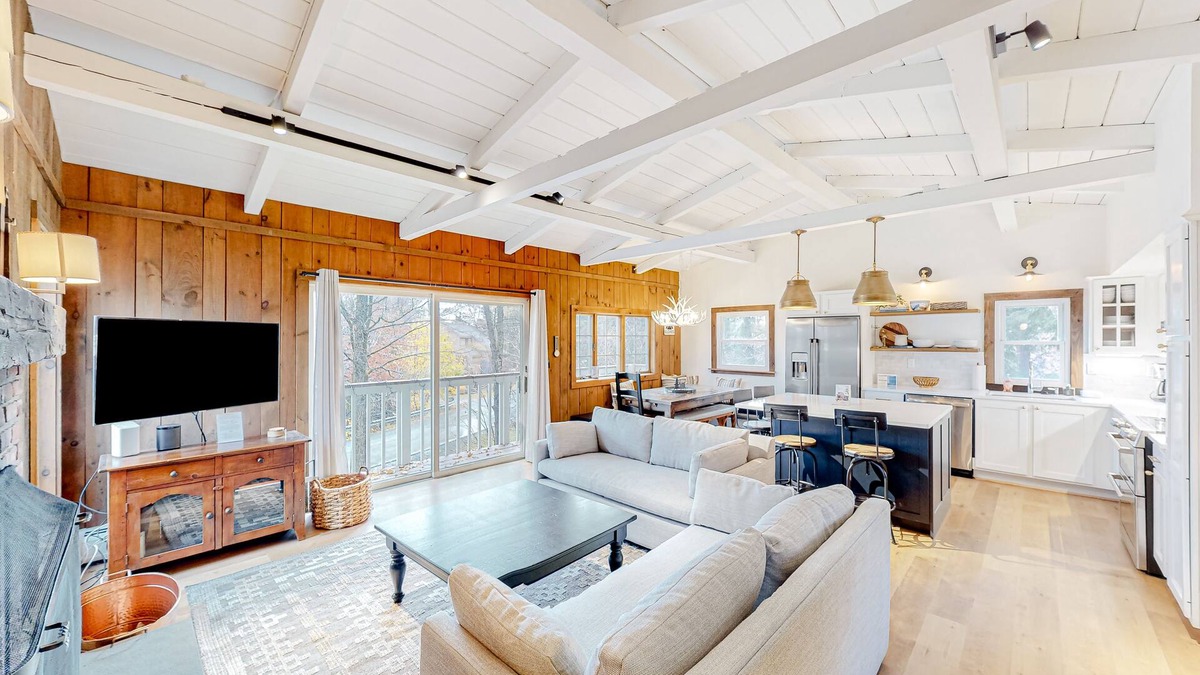 Ludlow House | Mountain-view house near Okemo base with gas fireplace, & deck - walk to lifts