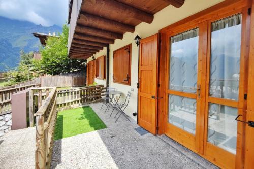 Lizzola Apartment | Mountain View - Il Sole tutto l'Anno