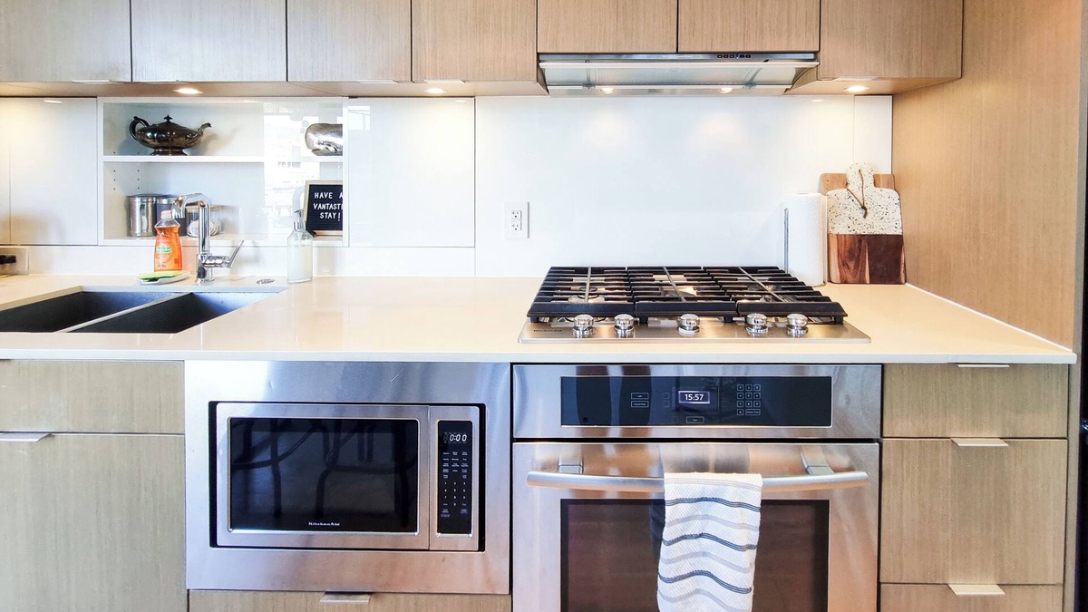 Mount Pleasant Condo | Mountain View, Plus Den, Boho Condo
