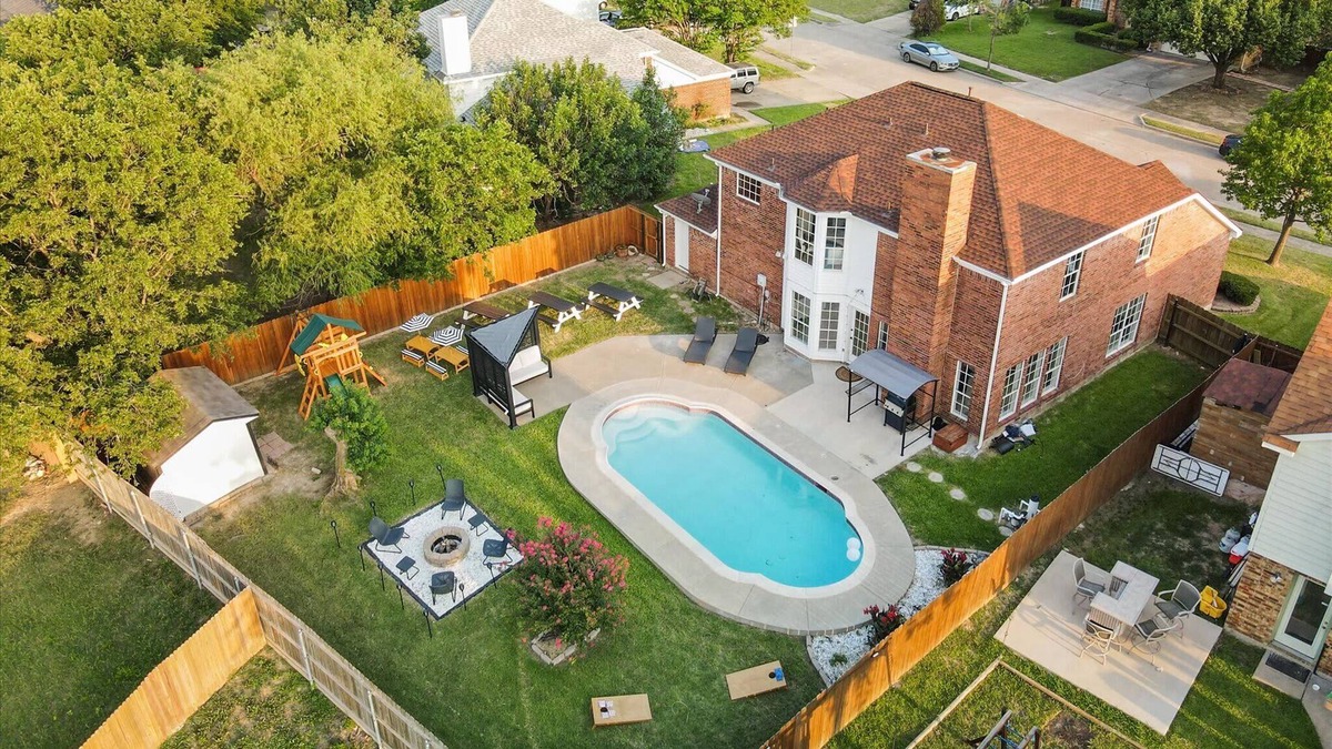 Dallas Villa | Mountain View with pool, sleeps 16 designer picks