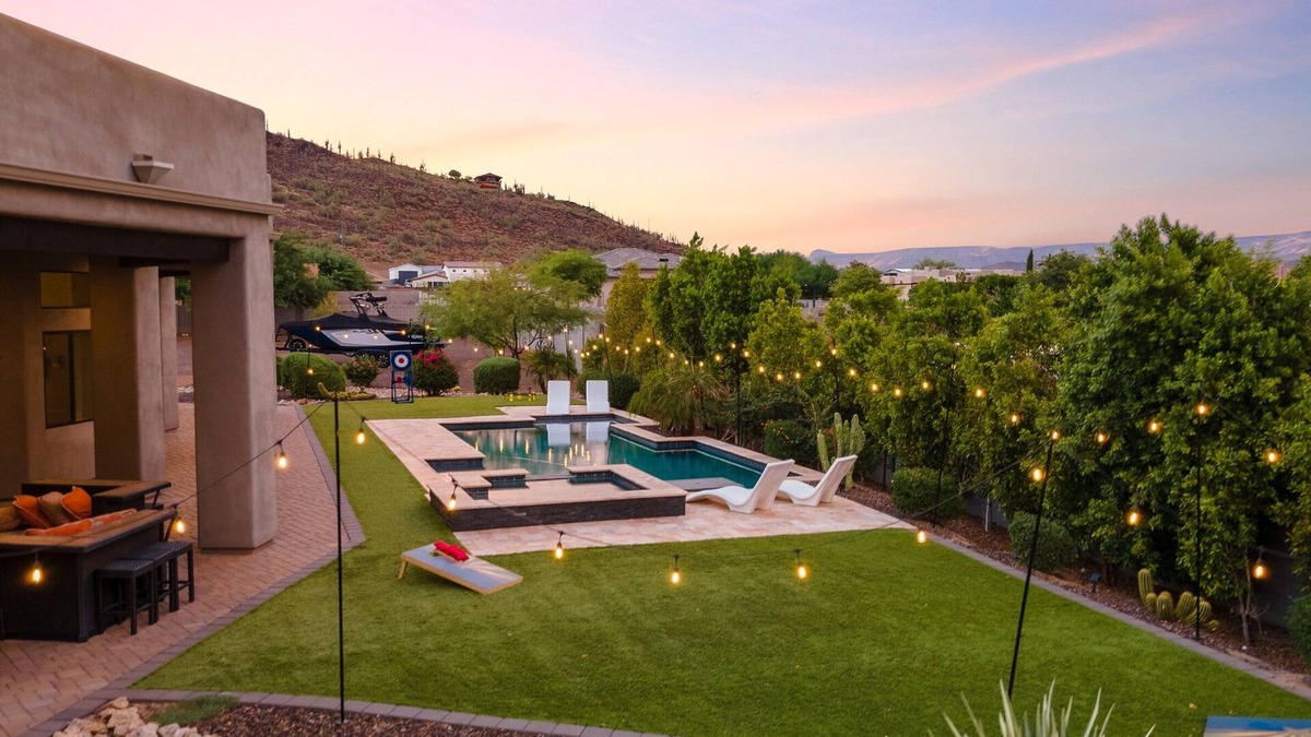 Phoenix House | Mountain Views, 21min to Lake, Hot Tub