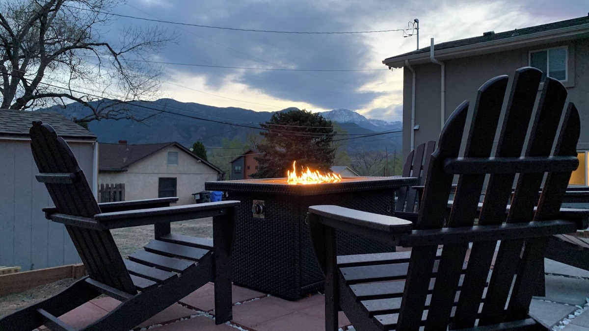 Colorado Springs Apartment | Mountain Views, Modern Comfort: Your Cozy Getaway in Colorado Springs