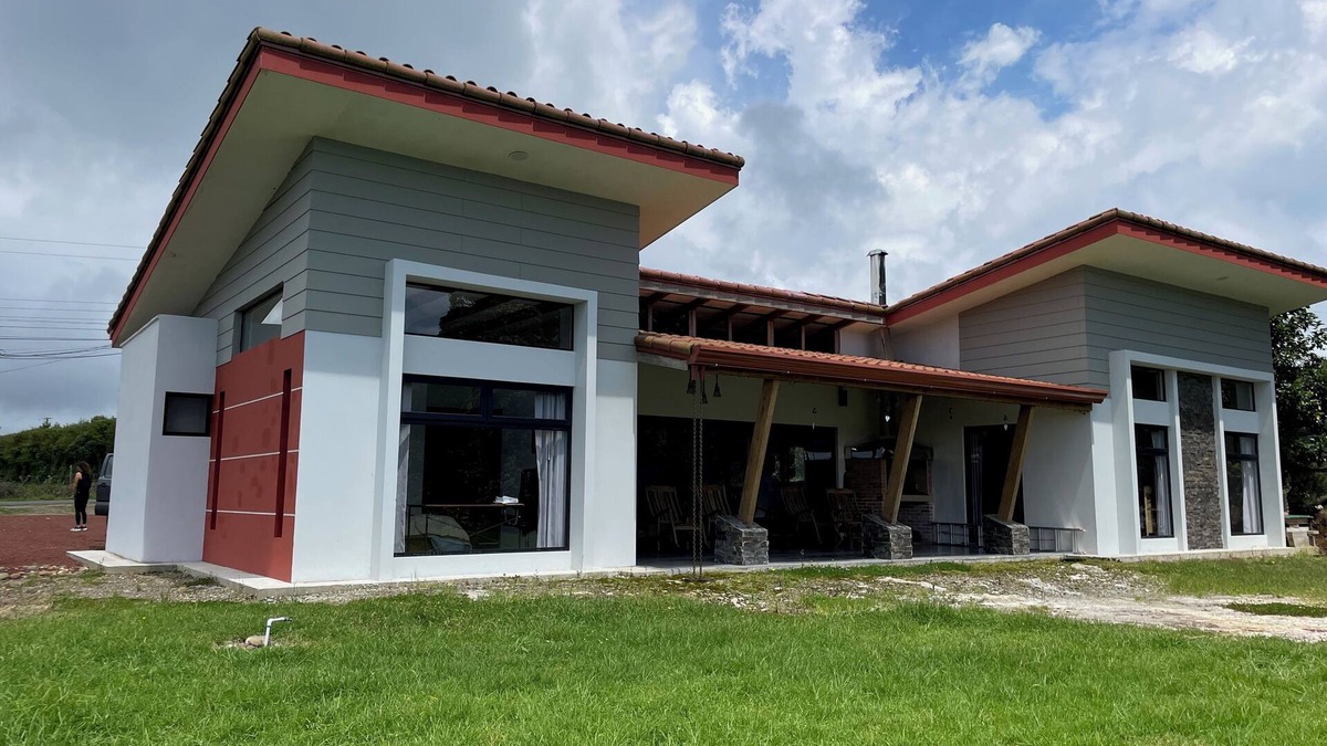 Alfaro Ruiz House | Mountain Villa in Zarcero