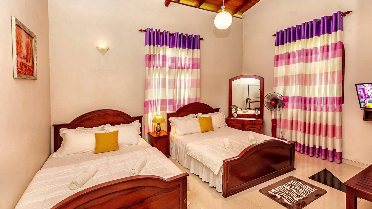 Ella Villa | Mountain Villa with Pool - Serene Ella Retreat