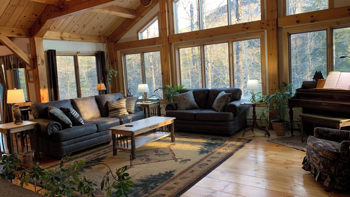 Chittenden House | Mountain Vista Retreat in Chittenden - Close to Ski Resorts and Mt Top Resort