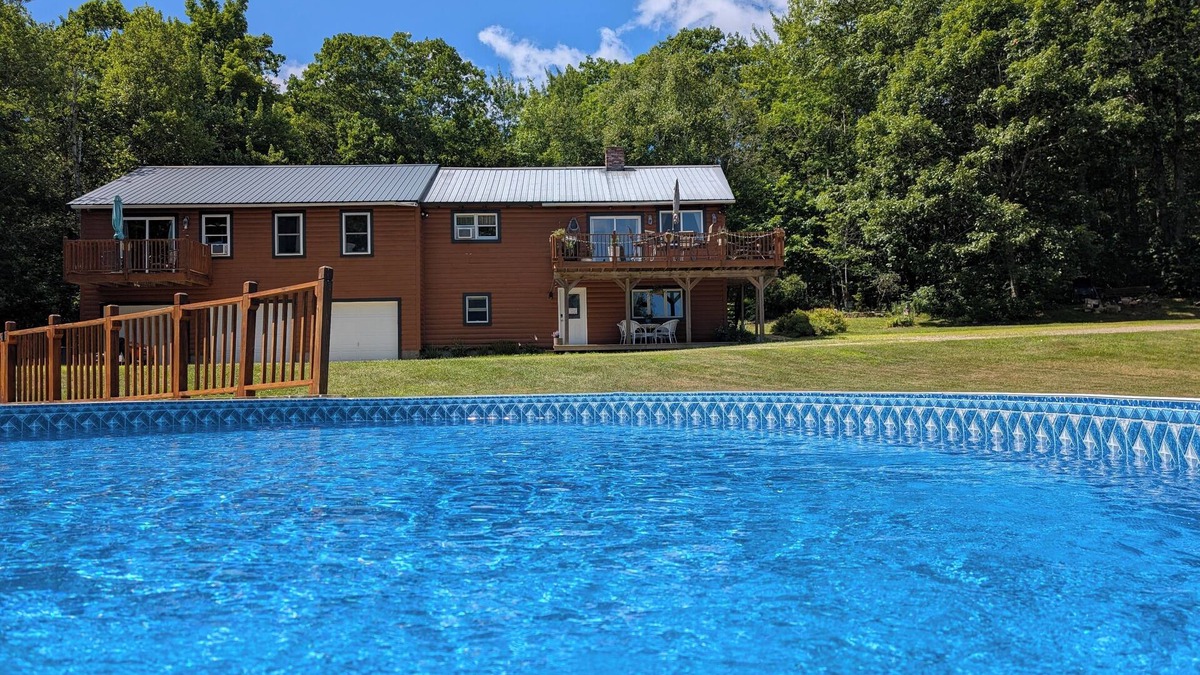 Dedham Apartment | Mountains Edge Suite -Scenic Bald Mtn.- Your MAINE Adventure Begins Here!