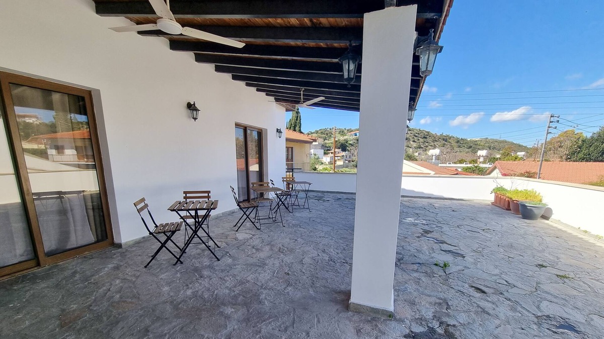 Agios Theodoros Apartment | Mountains Retreat Rooms & Suites Room.2