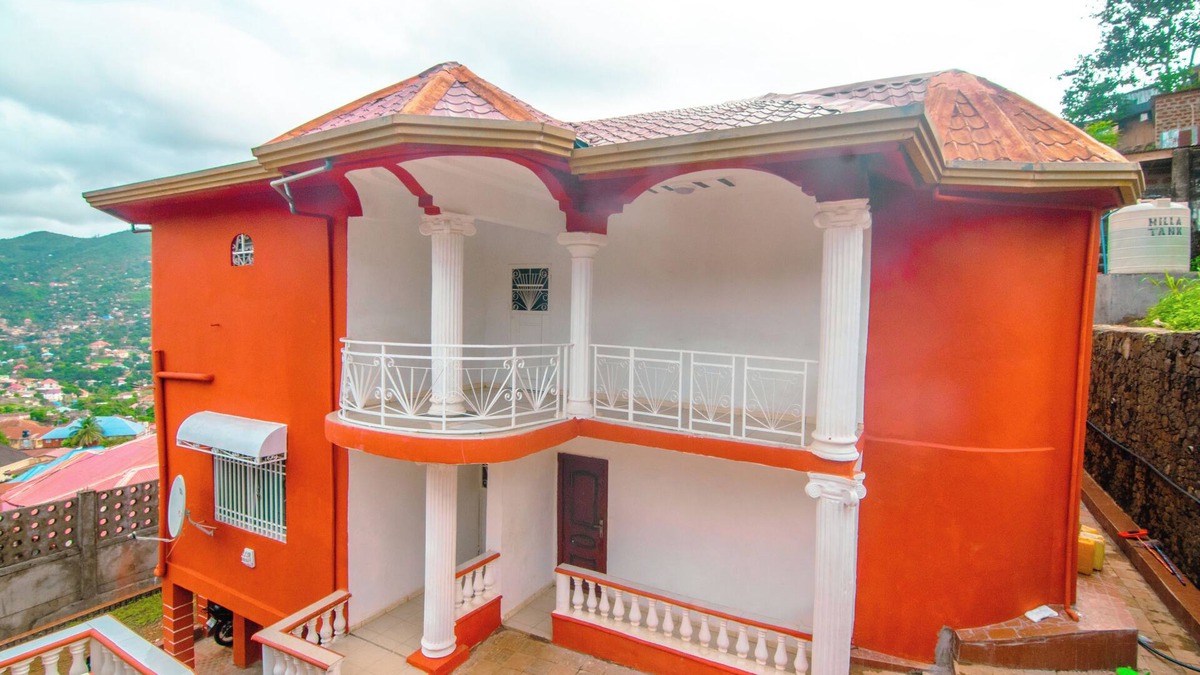 Freetown Villa | Mountains View Villa