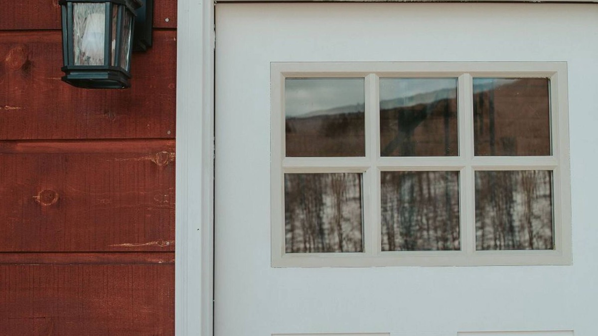 Roxbury Cabin | Mountainscape: Peaceful and Skiing Getaway. Pet-Friendlyn