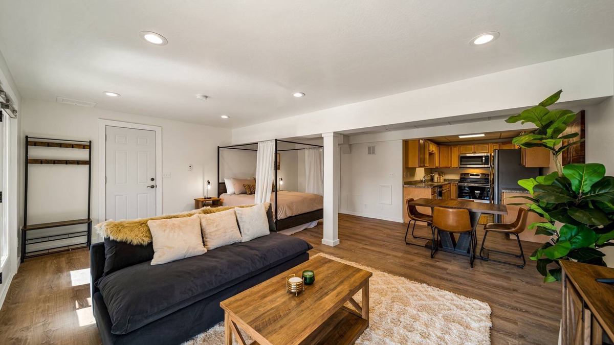 Hermosa House | Mountainside Studio Duplex with Breathtaking Views, Optional Hot Tub