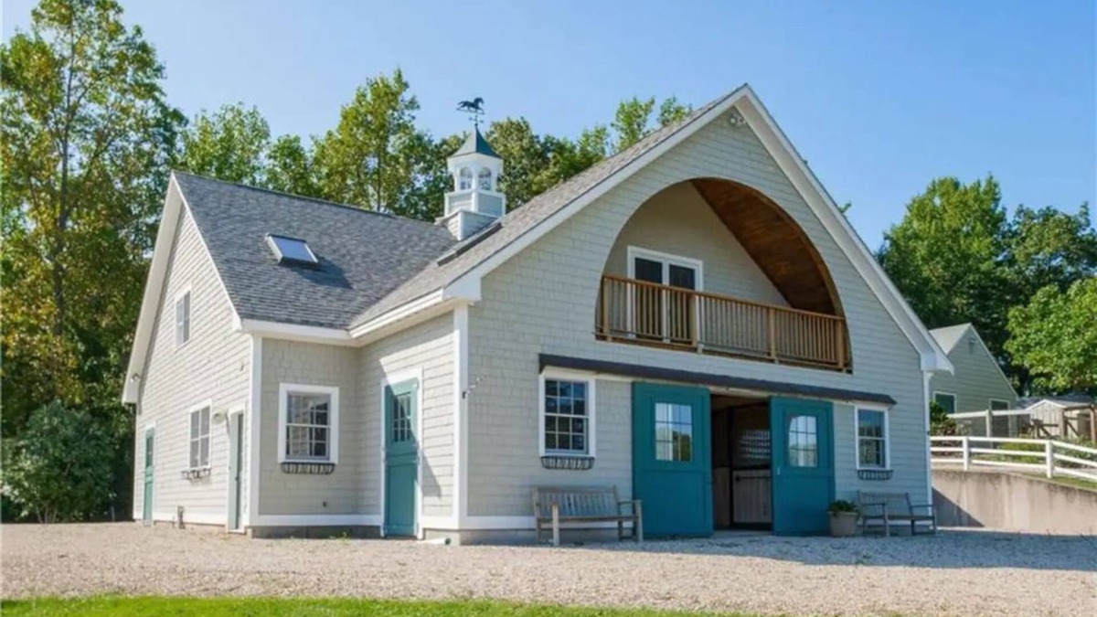 Maple Hill House | Mountaintop Horse Farm with Heated Pool