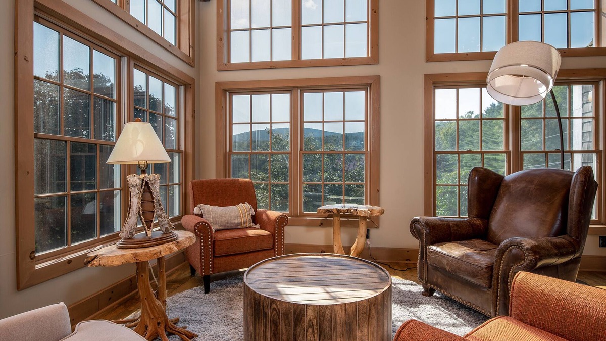 Ludlow Cabin | Mountainview Lodge - Newly Renovated Luxury Home <1 Mile To Okemo!