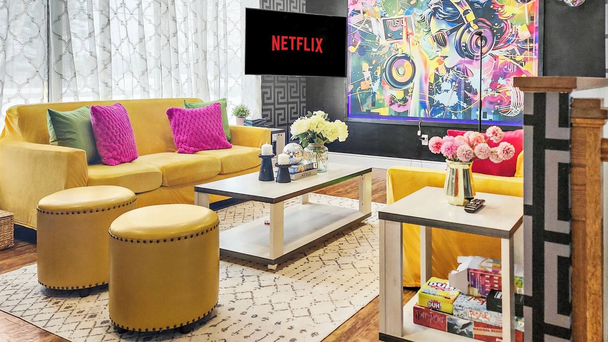South Bruce Peninsula House | Movie Themed House with mini-Arcade & Hot Tub