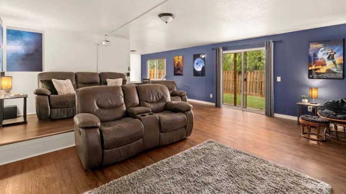 Aloha Apartment | Movies on Merlo: 3 Bed 2 Bath with Movie Projector