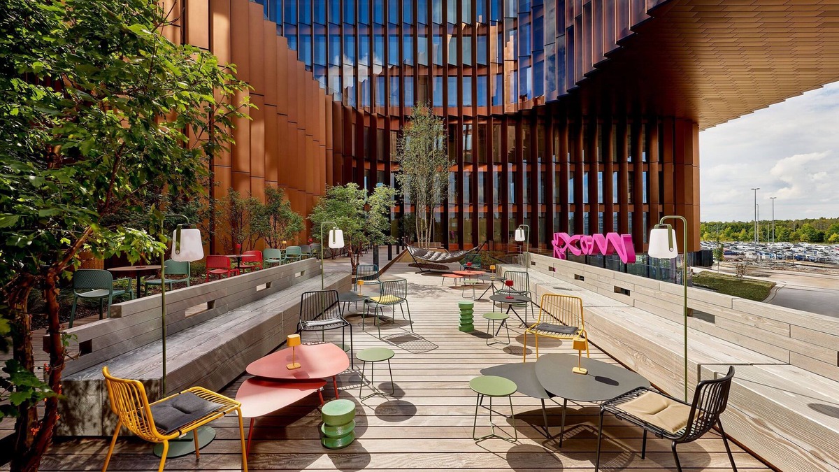 Findel Hotel | Moxy Luxembourg Airport