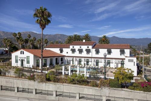 Lower State Hotel | Moxy Santa Barbara