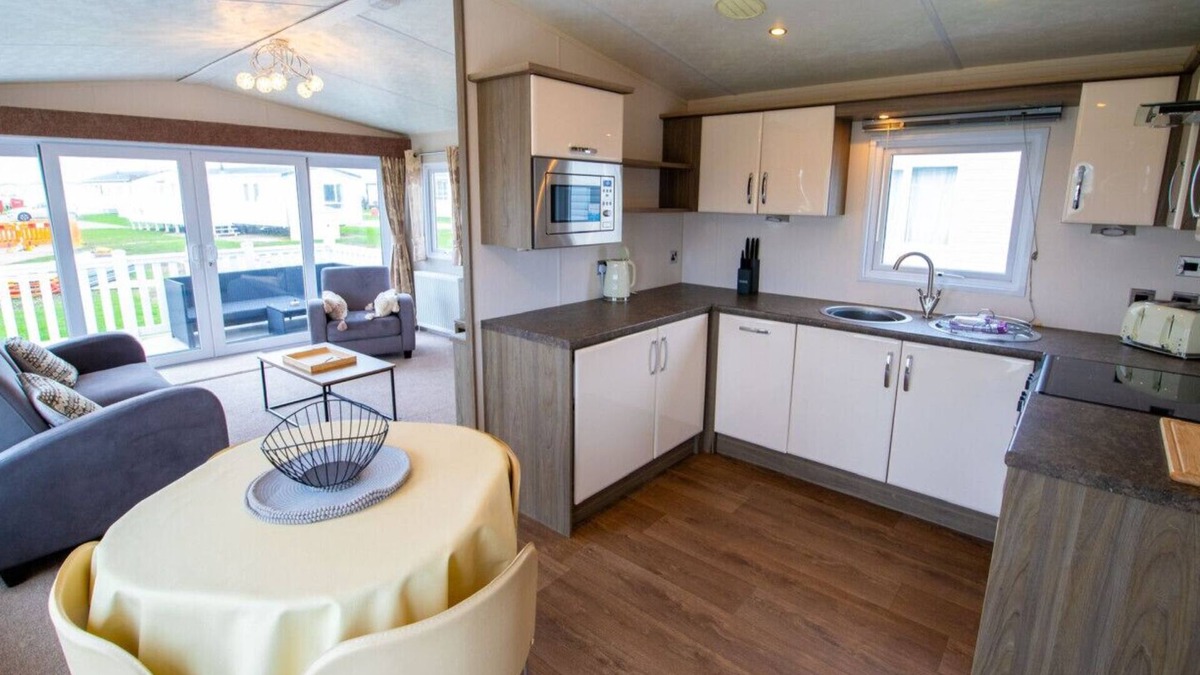 Camber RV Rental | MP683 - Parkdean Resorts - Camber Sands