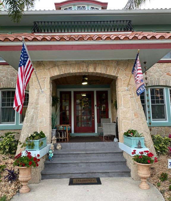 South Beach Street Historic District Bed & Breakfast | Ms. Maggie's South Country Inn