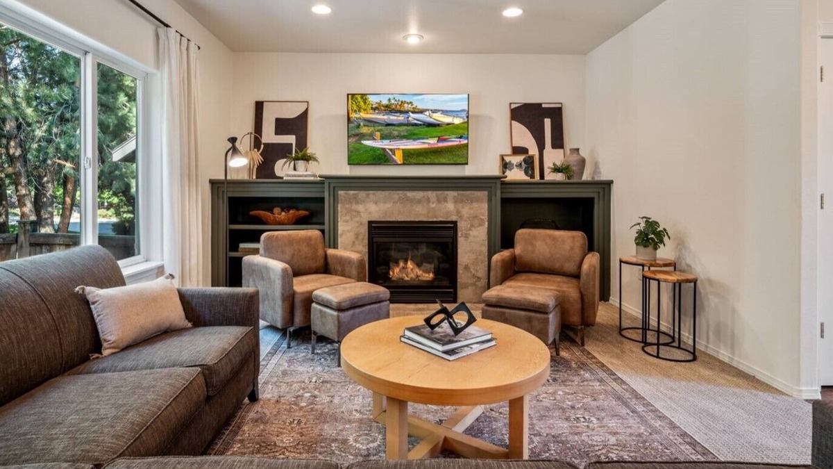 Westbrook Meadows House | Mt. Bachelor Retreat! Hot tub, game room, family suite - great for large groups!