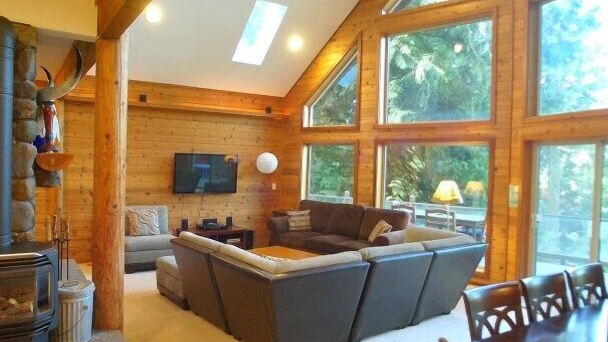 Maple Falls House | Mt. Baker Lodging Cabin 7 – Sleeps 8!