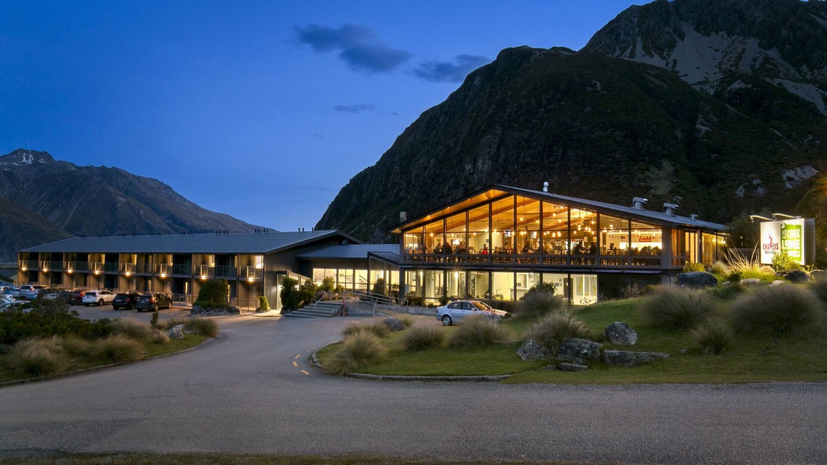 Mount Cook Village Hotel | Mt Cook Lodge & Motels