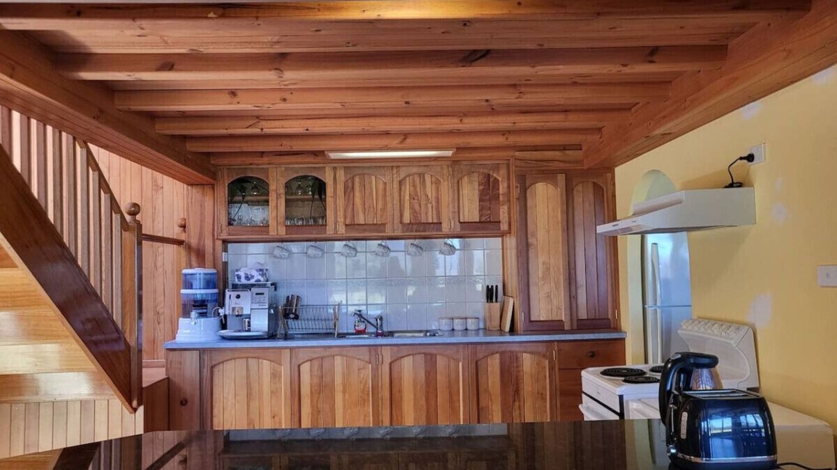 Gray House | Mt Elephant Bush Retreat - Gray