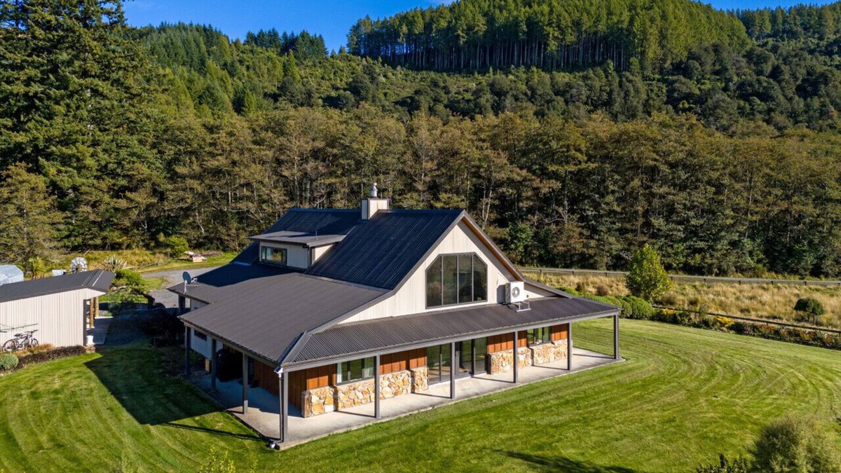 Methven House | Mt Hutts Closest Accom!