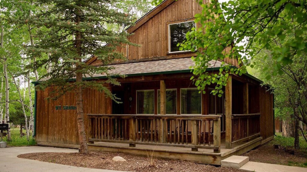 Salida Ski Chalet | Mt. Shavano Chalet at Creekside chalets