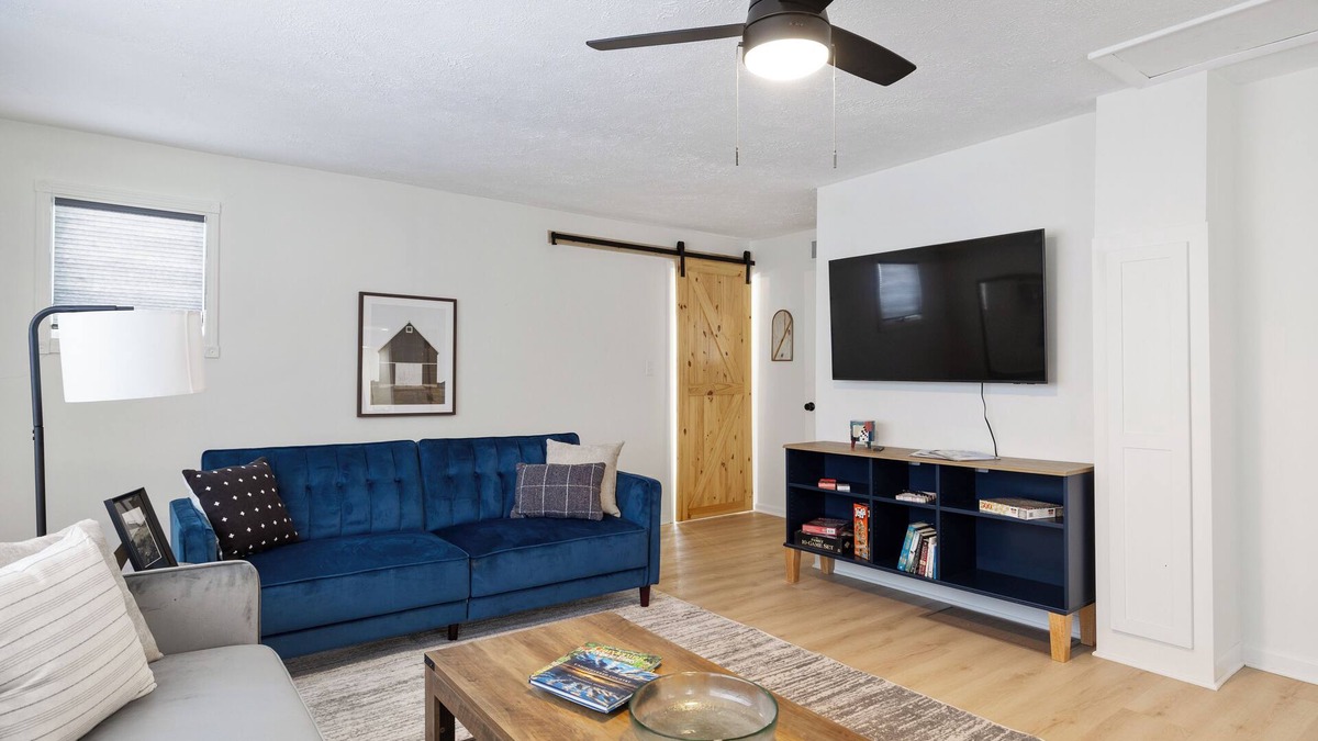 Hudson Lake House | MTM Premier, Modern 2 Bedroom, 1 1/2 Baths