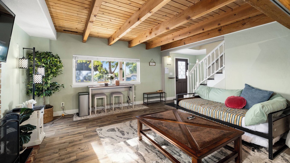 West University House | Mtn+City Views 4BR Firepit FamilyRetreat NearUNR