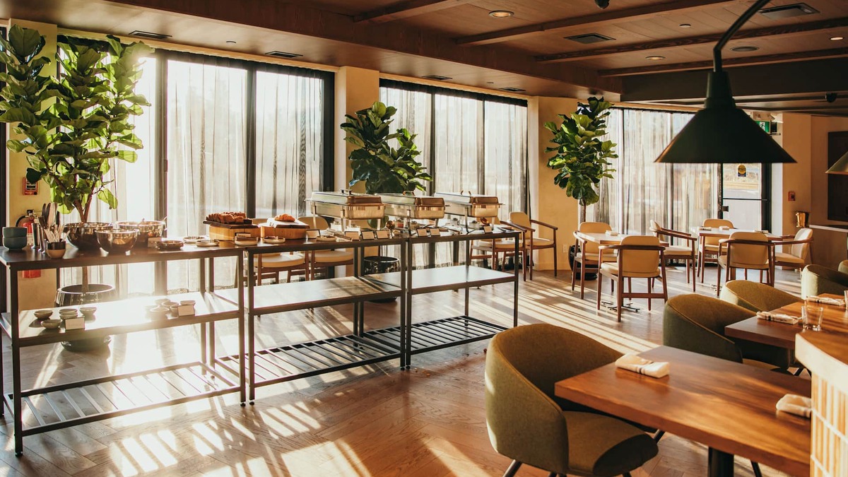 Silvertip Hotel | MTN House By Basecamp
