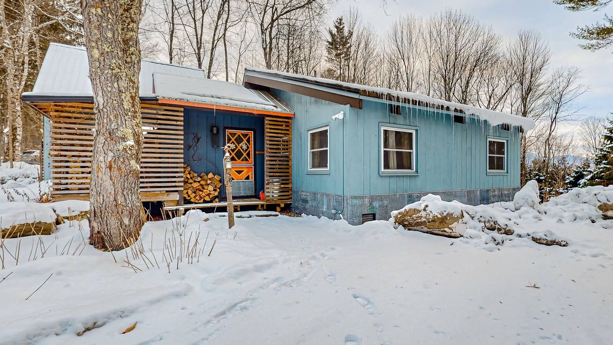 Stowe Hollow House | Mtn-view home with private hot tub, deck, outdoor shower, grill, & wood stove