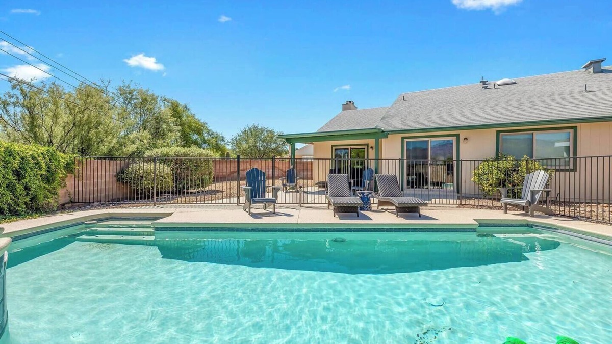 Tucson House | Mtn Views:A Secluded & Spacious Retreat w/Pool&Spa