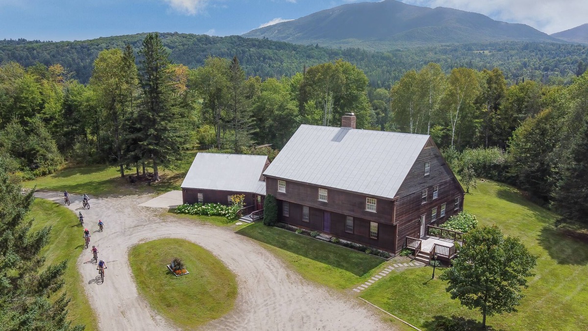 East Burke House | Mtn Views: Colonial Home on Kingdom Trails!