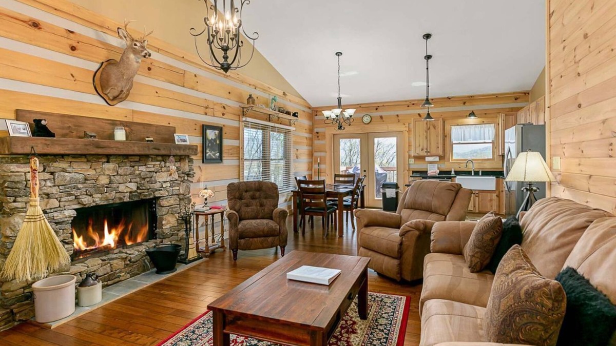 Chalet Village North Cabin | MtnView HotTub ◊ Game Rm w/air hockey & bar free Dollywood tkt (Bare's End)